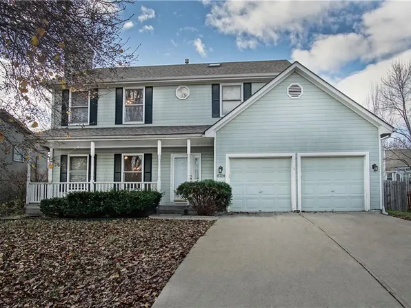 15728 Barkley St, Overland Park, KS 66223