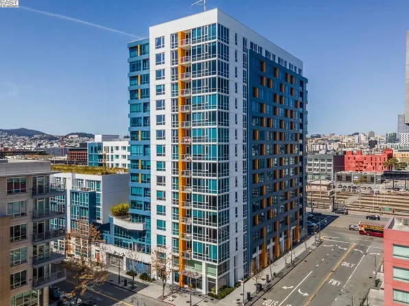 300 Berry St Unit 704, San Francisco, CA 94158