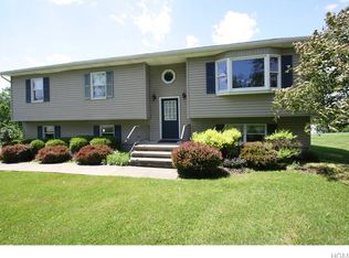 47 White Bridge Rd, Middletown, NY 10940