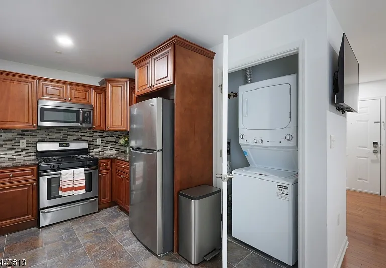 1130 Fairmount Ave #104 — Photo 5