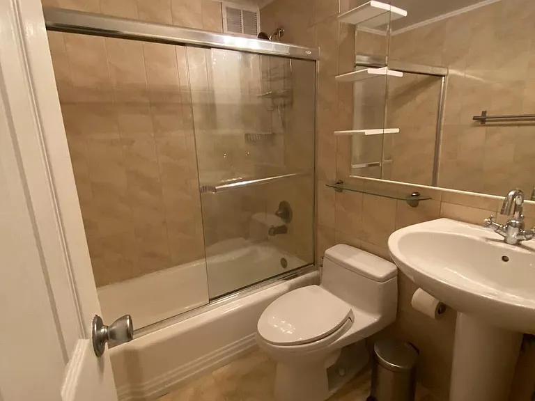 2101 Chestnut St #17-512 — Photo 3