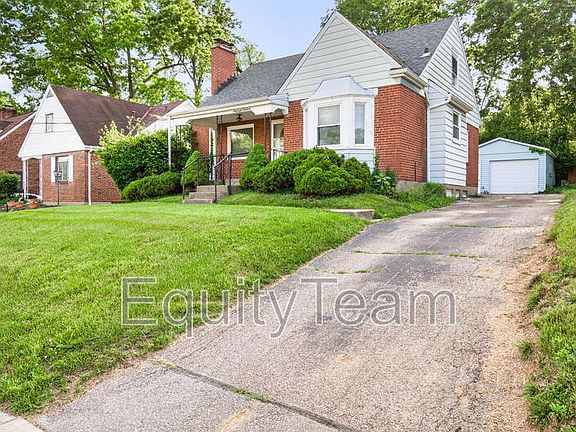 3rd image of 6819 Elwynne Dr