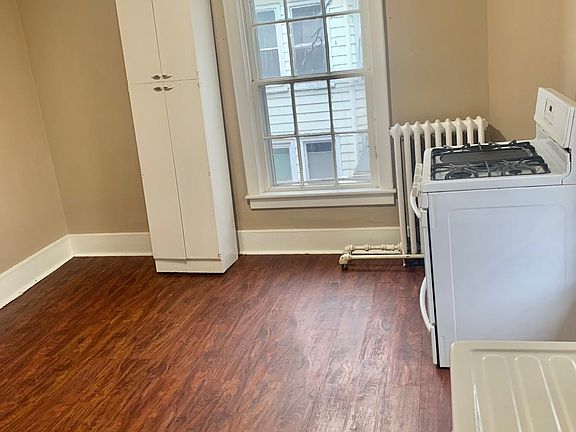 2nd image of 168 S Lincoln Ave APT 5
