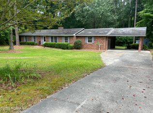 1010 Arrowhead Dr, Snow Hill, NC 28580