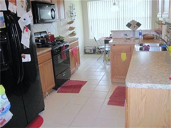 5th image of 13318 Southpoint Ln