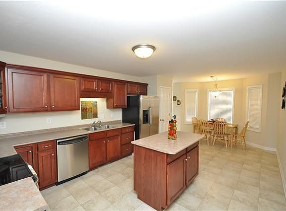 5th image of 3444 Quicksilver Ln