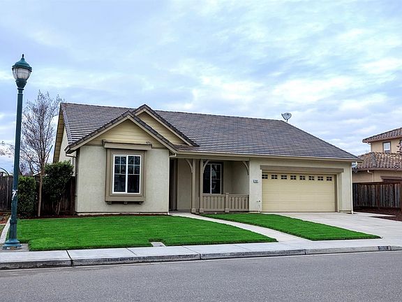 2nd image of 2101 Mariposa Dr