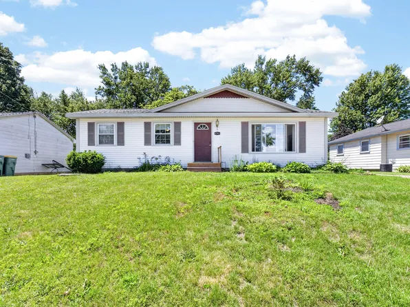 6704 Fescue St, Portage, MI 49024