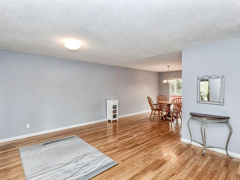 9967 Doerste Ct — Photo 3