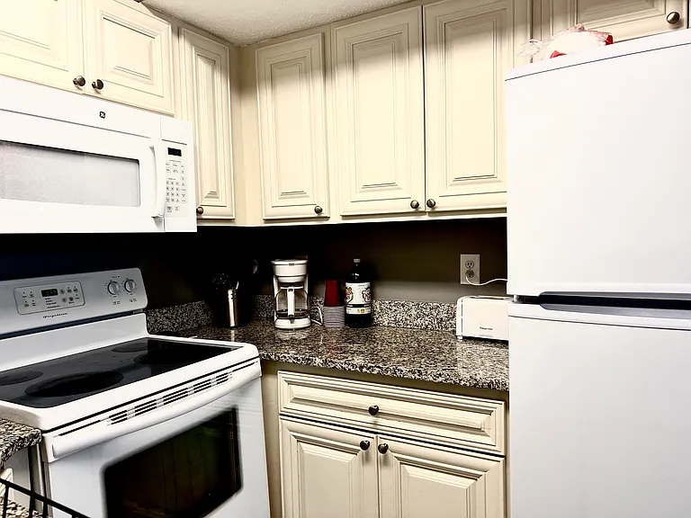 12550 Equestrian Cir #601 — Photo 8