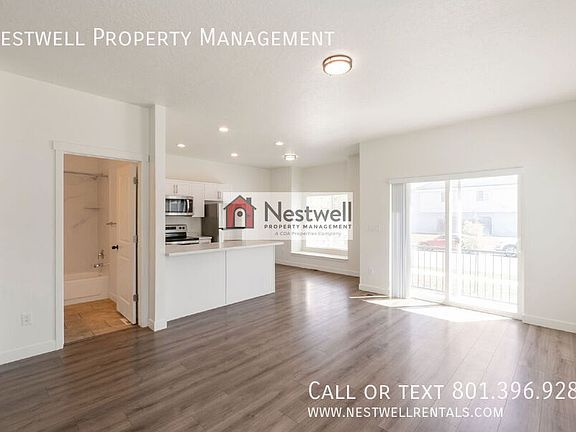 3rd image of 1512 W 3395 S Unit 1