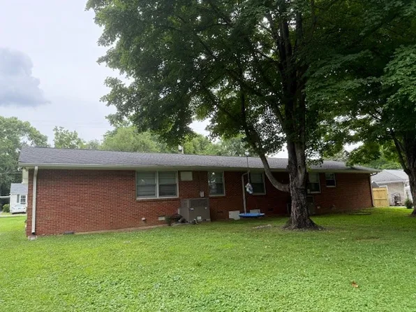 203 Nokes Dr, Hendersonville, TN 37075