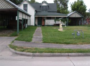 1102 W Shaw Ave, Pasadena, TX 77506