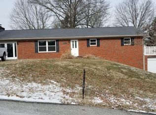 219 W Greenhill Rd, Ashland, KY 41102