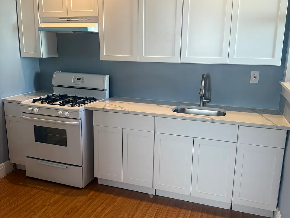 63 Brenner St #2
