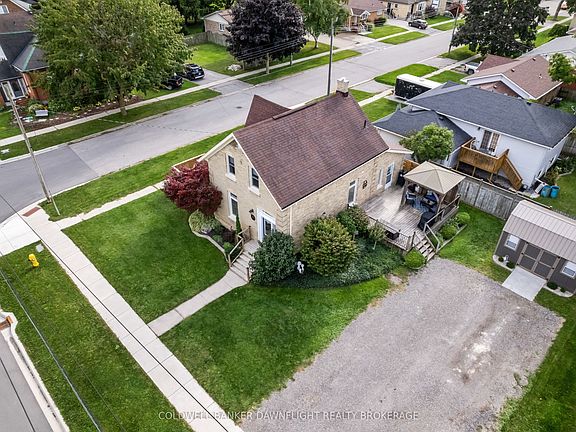 3rd image of 383 William St