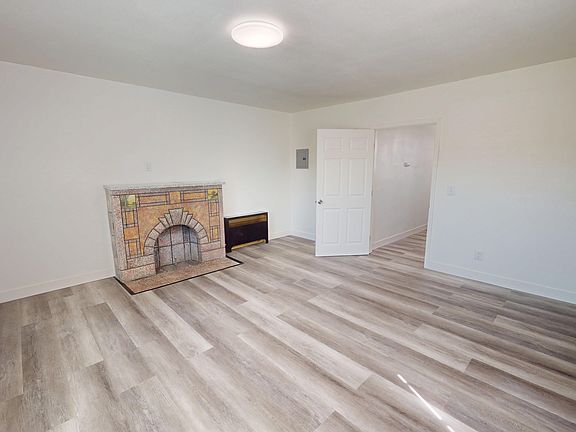 4th image of 501 W Macarthur Blvd #E