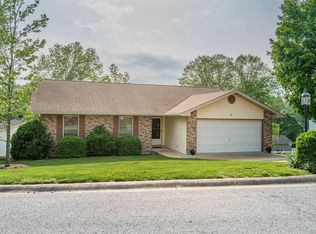 32 Whispering Oaks Dr, Washington, MO 63090