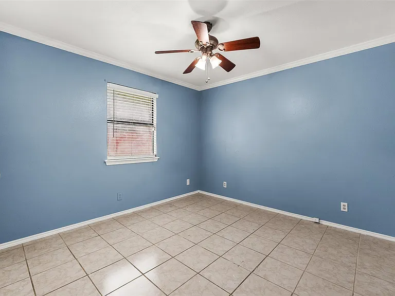 135 Navajo Cir — Photo 20