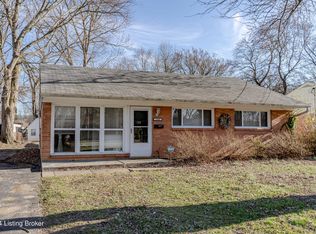 1906 Heaton Rd, Shively, KY 40216