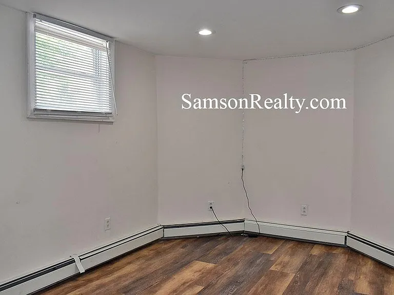 349 Thayer St #LL — Photo 9