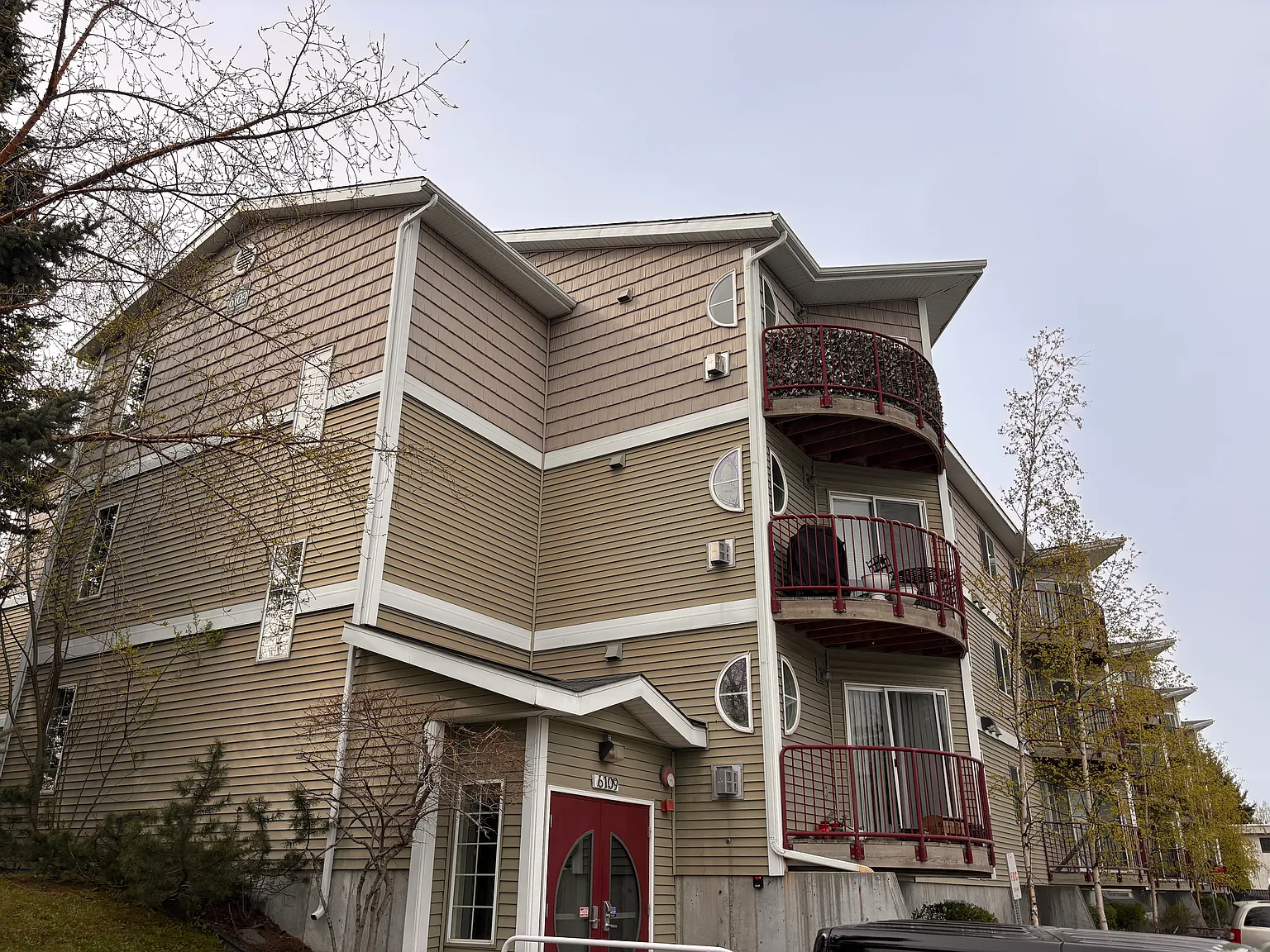 2 bed, 1078 sqft, $2,000 — Photo 1
