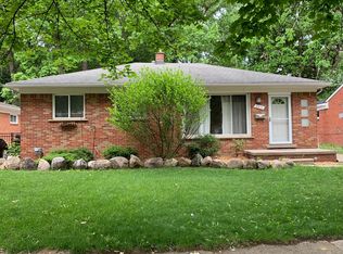 3215 Sylvan Dr, Royal Oak, MI 48073