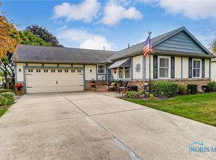 5921 Fallen Leaf Dr, Toledo, OH 43615