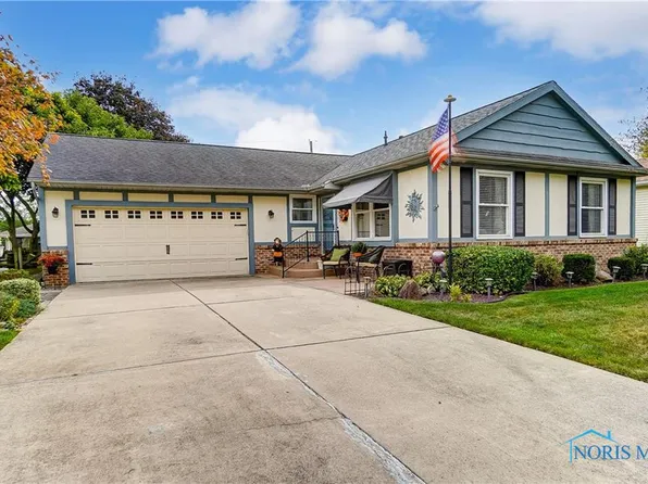 5921 Fallen Leaf Dr, Toledo, OH 43615