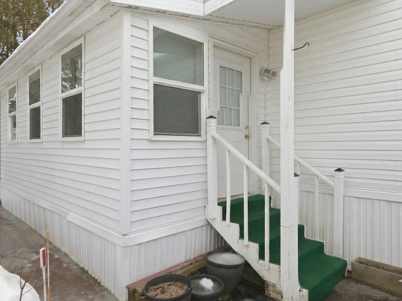 3rd image of 58 Fifth Street