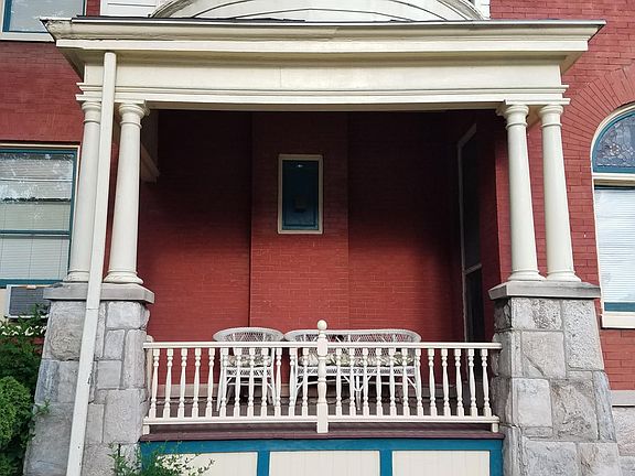 Private porch