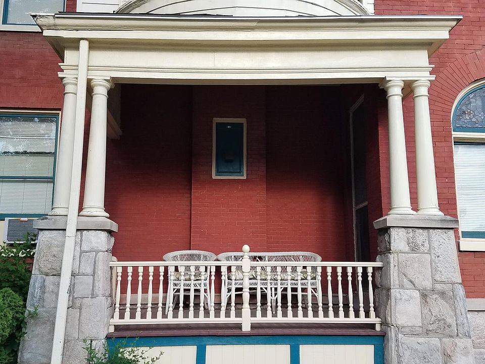 Private porch