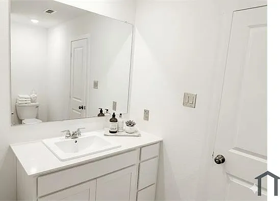3012 Campeiro Ave — Photo 19