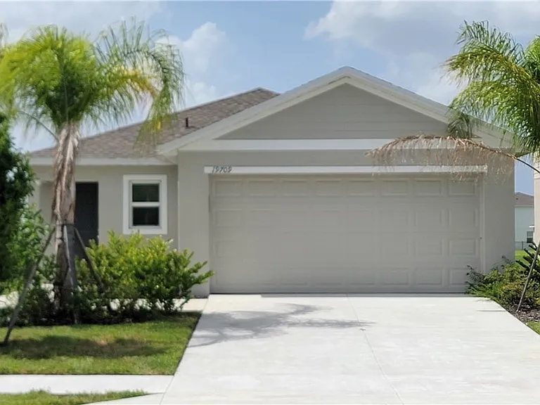 19709 Garden Ridge Ct — Photo 1