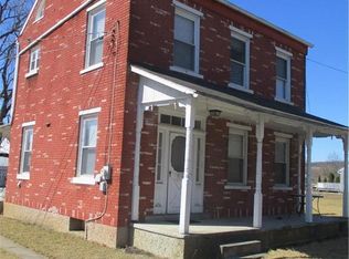 3914 Mauch Chunk Rd, Coplay, PA 18037