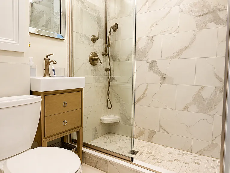 105 Beacon St #4 — Photo 8
