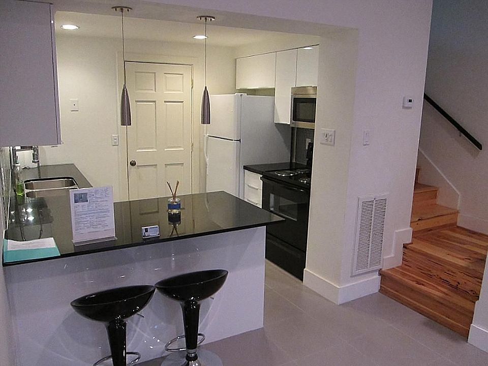 1st image of 1829 Augusta Dr APT 29