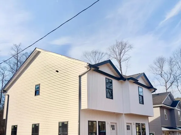 124 Robinhood Dr SE, Dalton, GA 30721