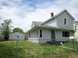249 Chicago Ave photo 1