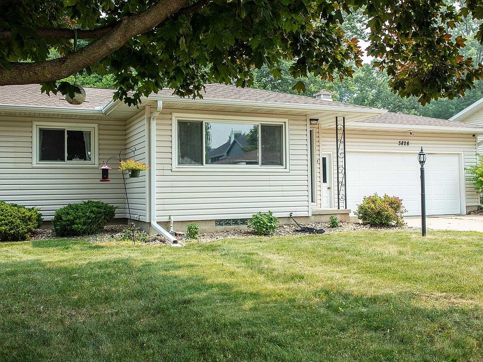 1st image of 3828 Carlton Dr