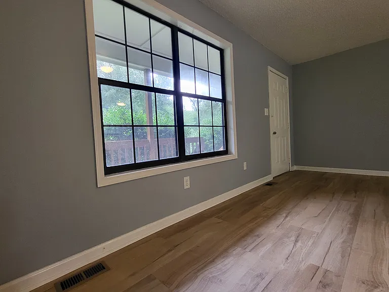 2191 Cedar Creek Ln — Photo 8