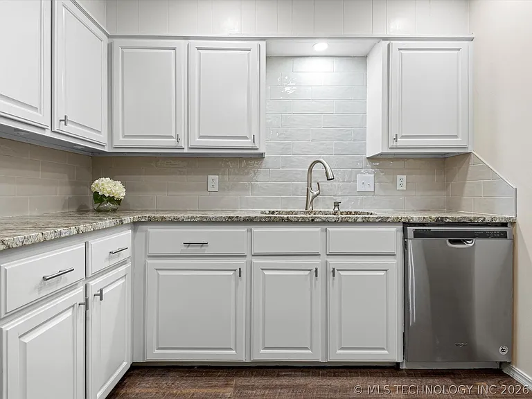 428 S Shawnee Ave — Photo 11