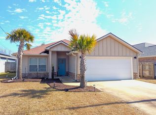1880 Presidio St, Navarre, FL 32566