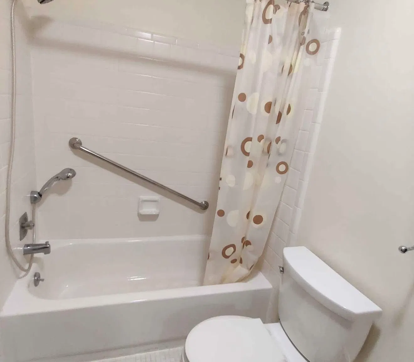 2 bed, 2.5 bath, 1280 sqft, $1,050 — Photo 4