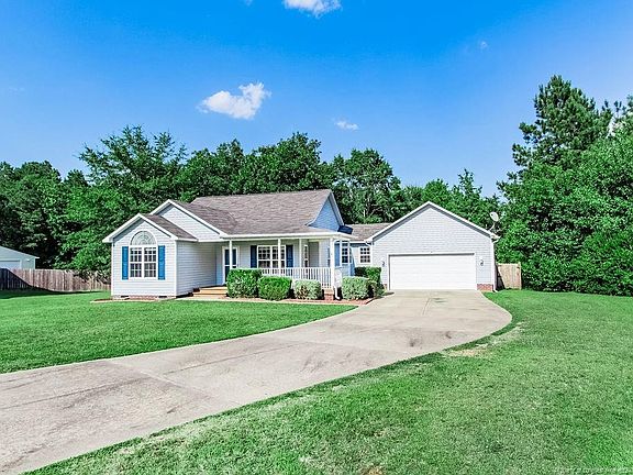3rd image of 118 Silverberry Ct