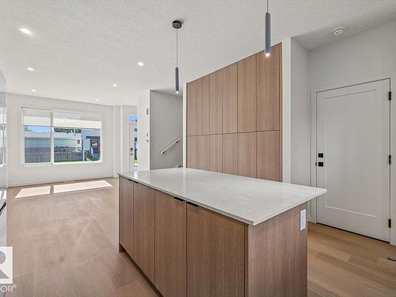 3rd image of 15020 90th Ave NW