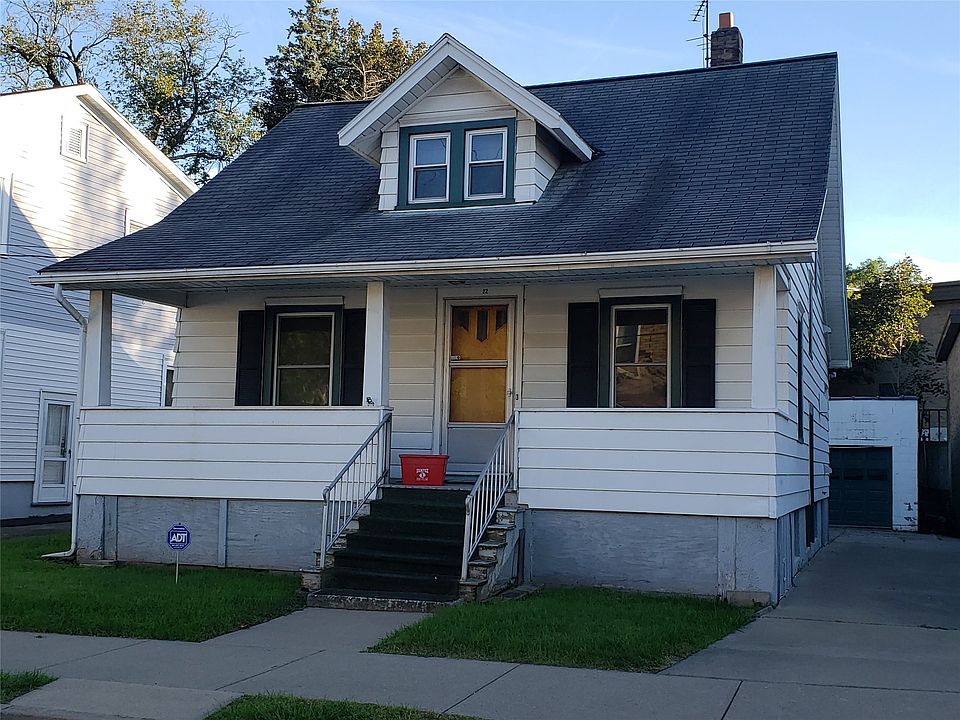 1st image of 22 Hazel St