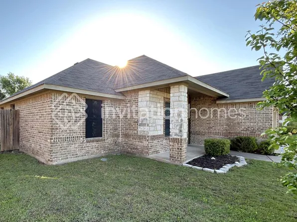 1206 Woodside Ln, Seagoville, TX 75159