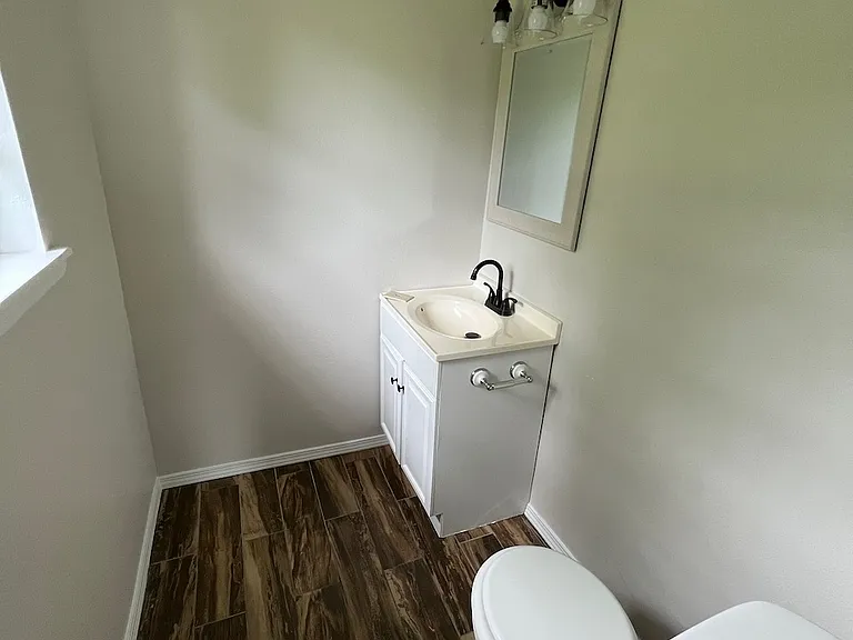 309 Stadium Dr — Photo 12