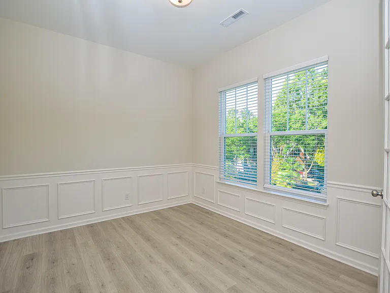 1657 Scotch Pine Ln — Photo 12